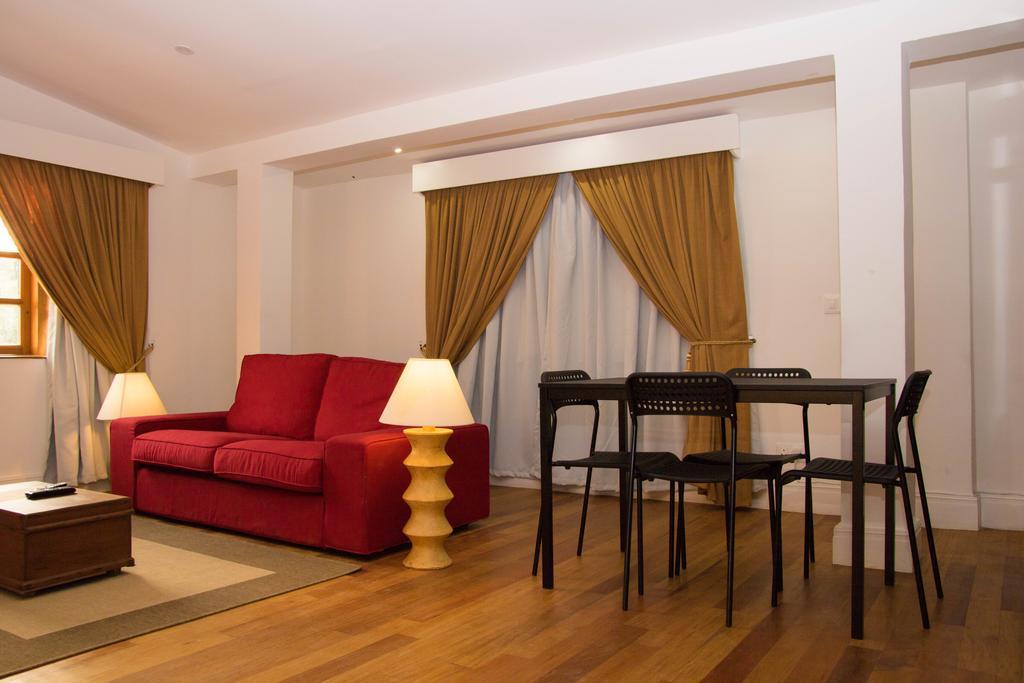 Olma Colonial Suites Acra Quarto foto